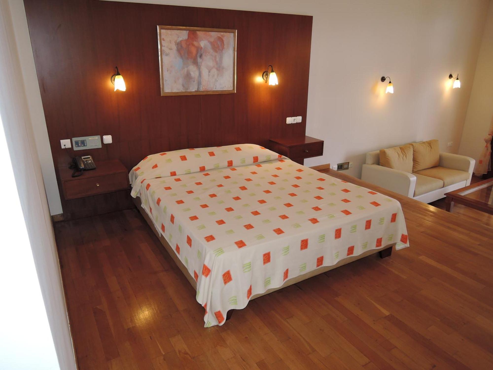 Athina Palace Resort & Spa Agia Pelagia Cameră foto